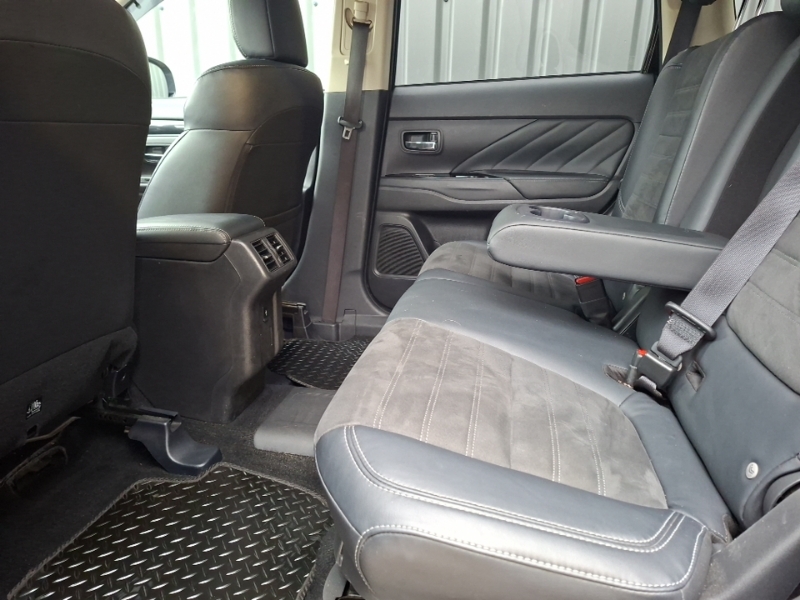 Mitsubishi Outlander 2.4 Phev Juro SW19LDZ Black #6