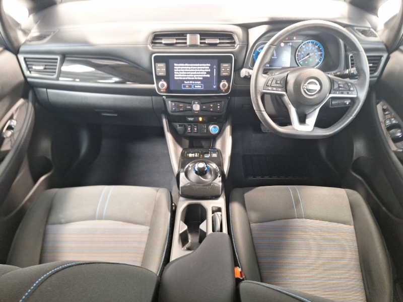 Nissan Leaf 110Kw N-connecta 39Kwh DA72ZDO White #3