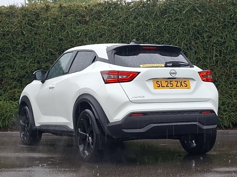 Nissan Juke 1.0 Dig-t Tekna SL25ZXS White #2