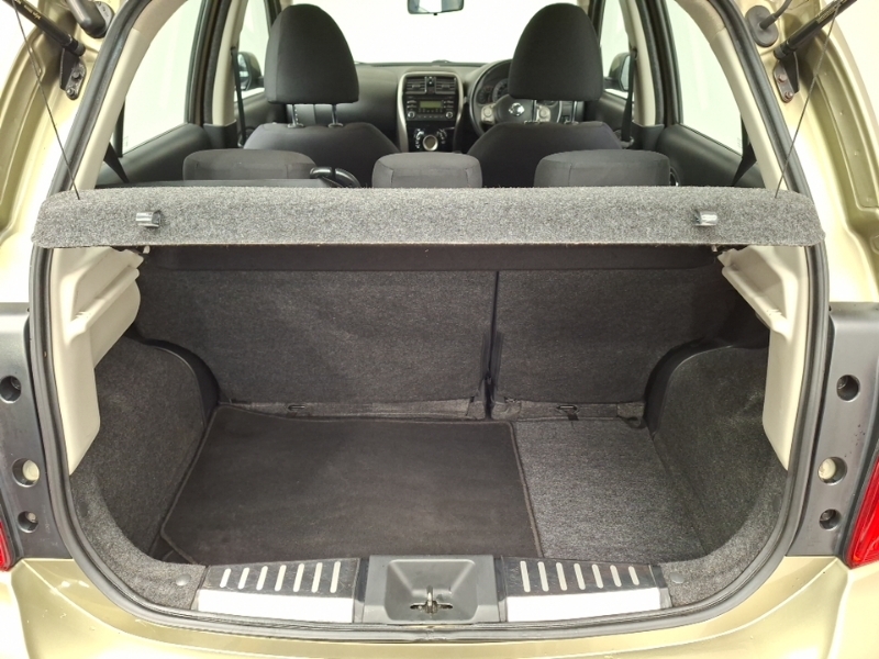 Nissan Micra Tekna White #18