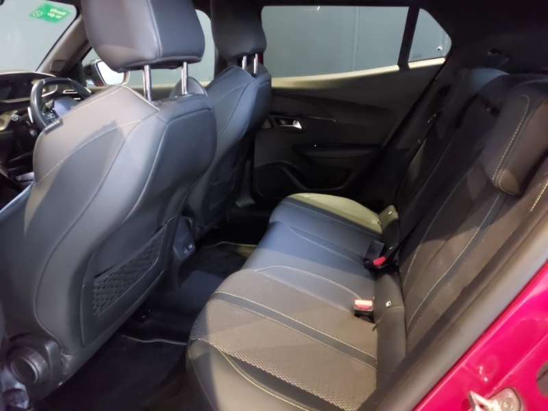 Peugeot 2008 1.2 Puretech 130 Gt Eat8 GL73HZH Red #6