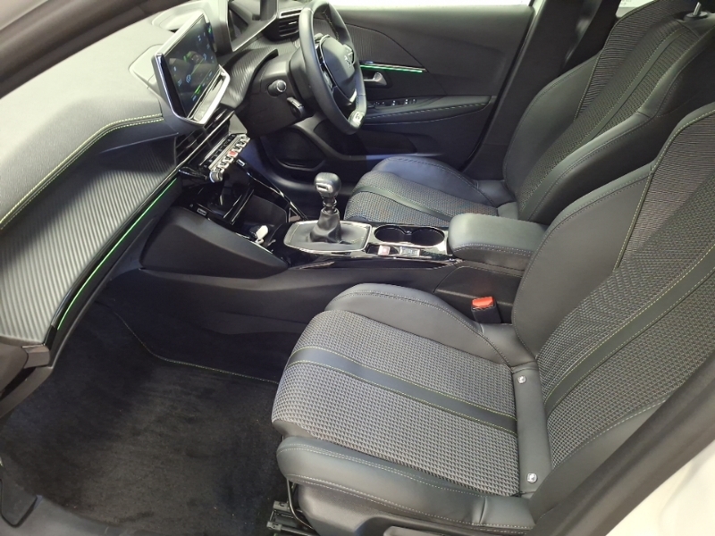 Peugeot 208 1.2 Puretech 100 Gt White #5