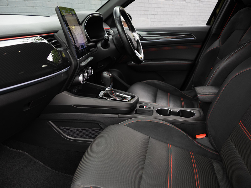 Renault Arkana 1.6 E-tech Hybrid 145 R.s. Line Black #5