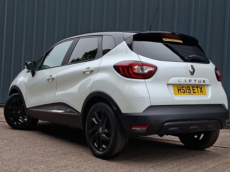 Renault Captur 1.5 Dci 90 Iconic Edc HS19ETX Black #2