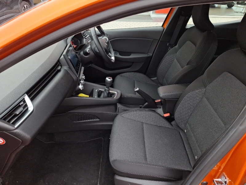 Renault Clio 1.0 Tce 90 Iconic SV71WXL Orange #5