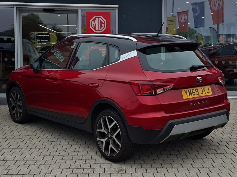Seat Arona 1.0 Tsi 115 Xcellence Lux Ez Dsg YM69JYJ Red #2