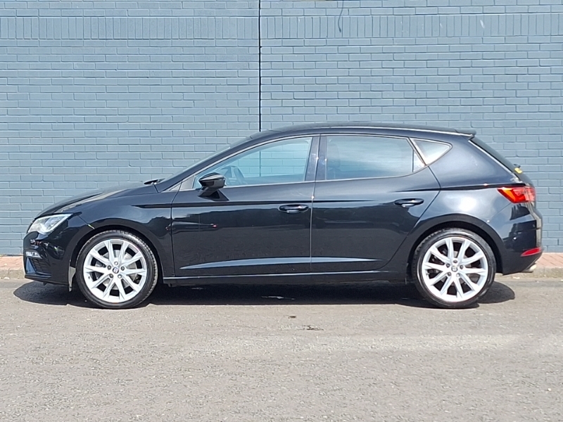 Seat Leon 1.5 Tsi Evo Fr Sport Ez KY19JFS Black #4