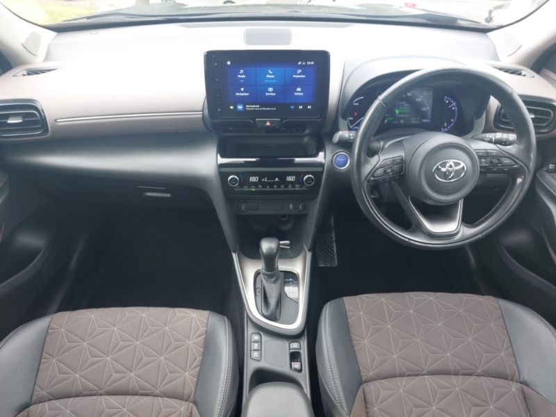 Toyota Yaris Cross 1.5 Hybrid Excel Cvt Panoramic Roof DS23WVK Grey #3