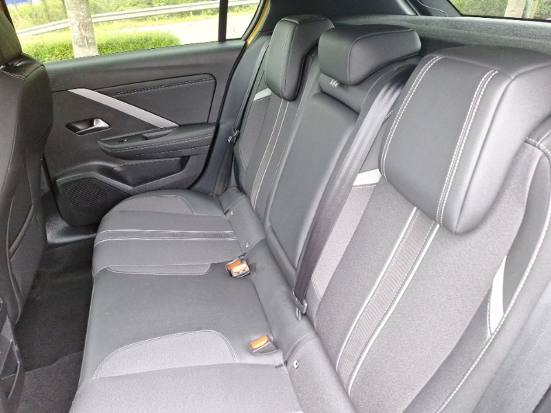 Vauxhall Astra 115Kw Gs 54Kwh SC24FEP Yellow #6