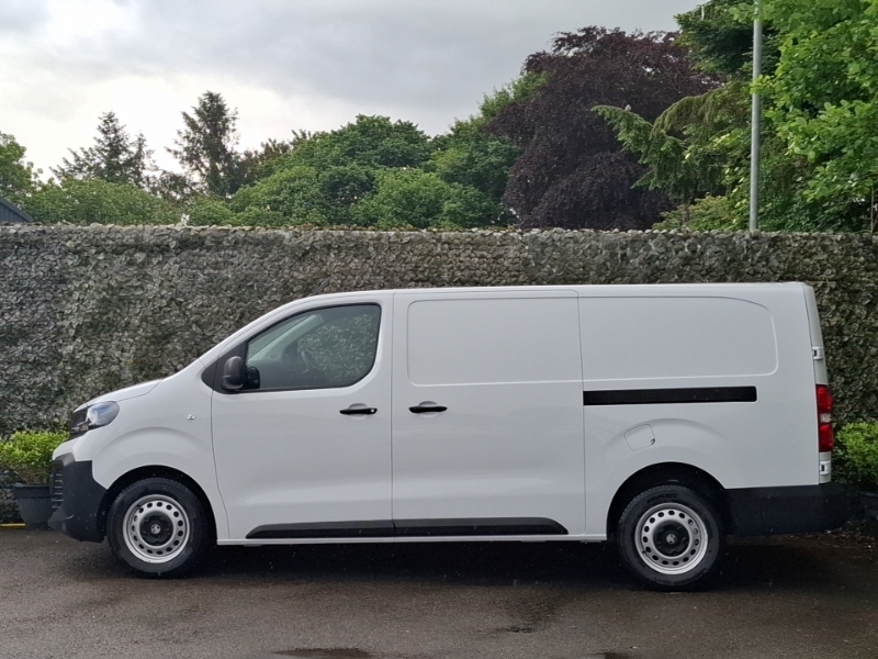 Vauxhall Vivaro 2.0 Turbo D 145 Prime H1 Van SD26RXR White #4