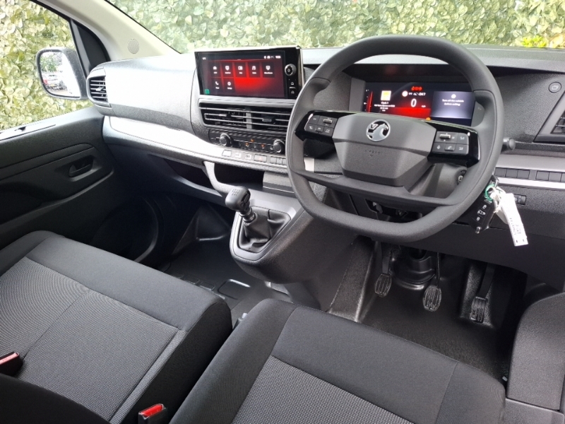 Vauxhall Vivaro 2.0 Turbo D 145 Prime H1 Van SD26RXR White #3