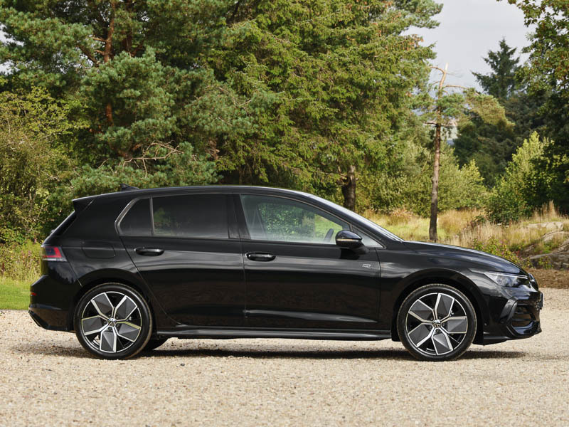 Volkswagen Golf 1.5 Tsi 150 Black Edition  Black #4