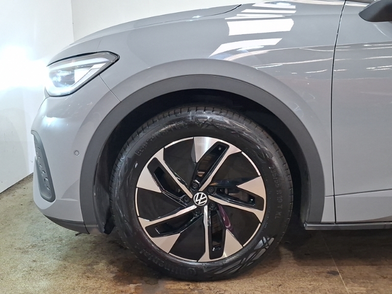 Volkswagen ID.5 Tech White #19