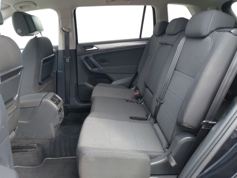 Volkswagen Tiguan Allspace 2.0 Tdi 4Motion Match Dsg AF69NYK Black #6