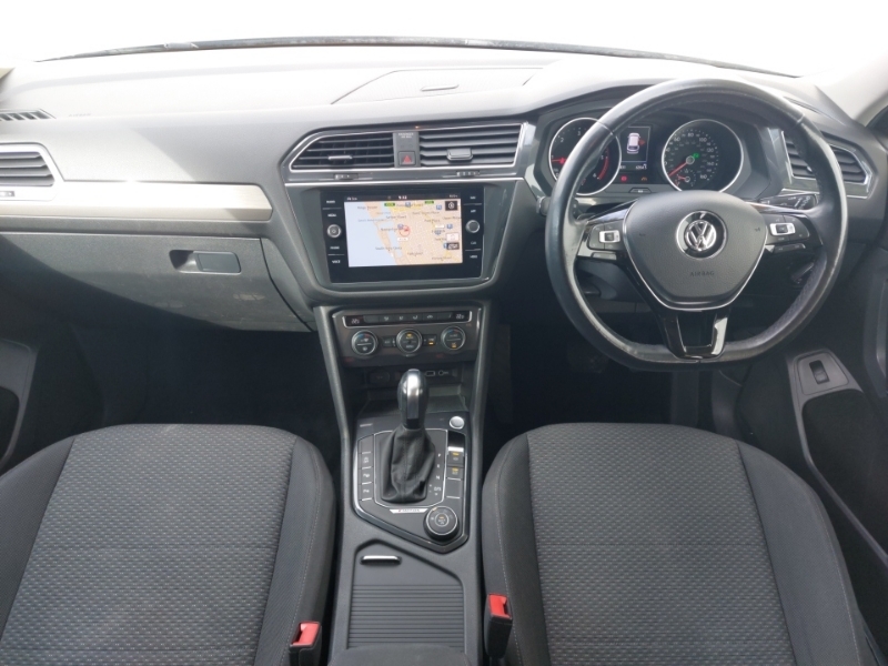 Volkswagen Tiguan Allspace 2.0 Tdi 4Motion Match Dsg AF69NYK Black #3