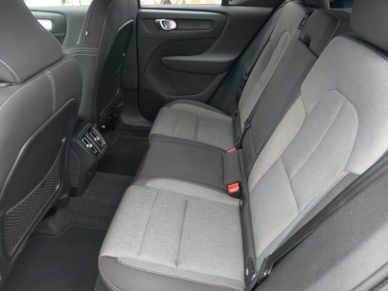 Volvo XC40 2.0 B3p Plus Dark NG22BBF Black #6