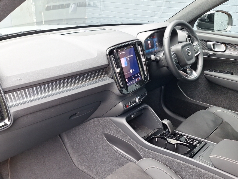 Volvo XC40 2.0 B4p Plus Dark CK25TEV Grey #5