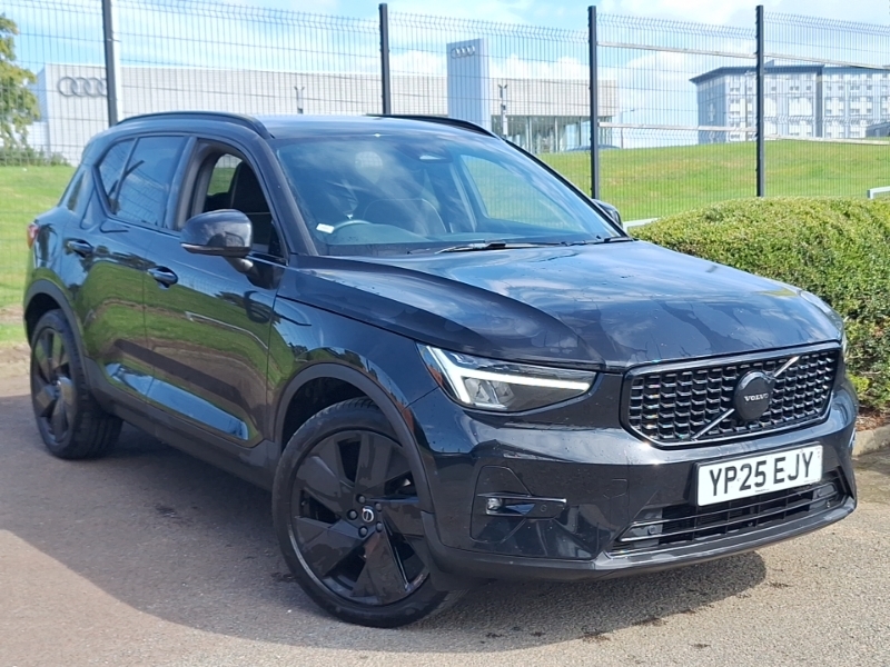 Volvo XC40 2.0 B4p Plus Black Edition Black