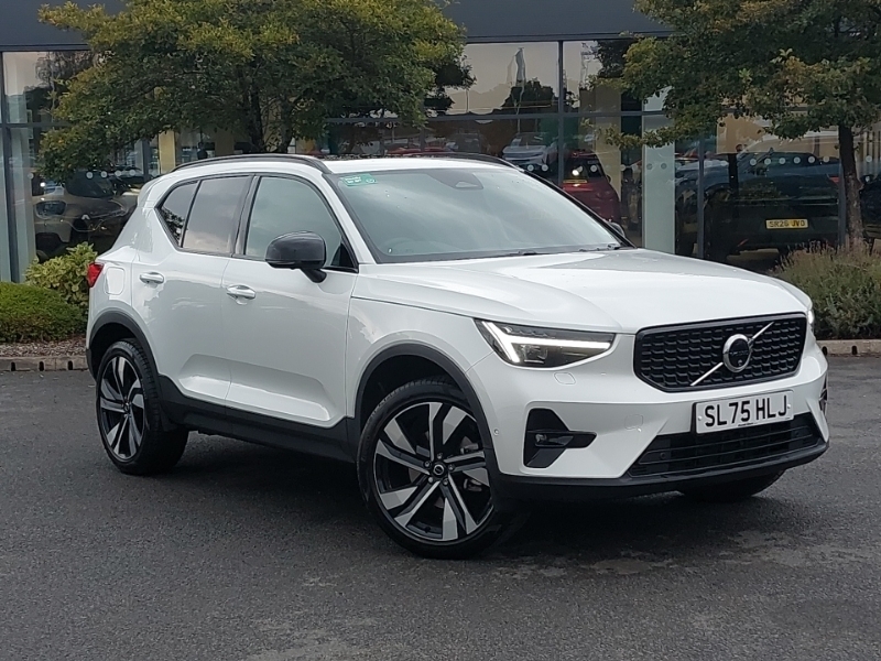 Volvo XC40 2.0 B3p Ultra Dark SL75HLJ White #6