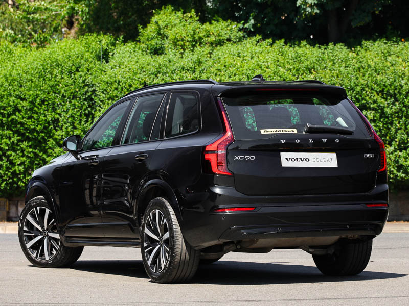 Volvo XC90 2.0 B5p Plus Dark Awd Geartronic SL75DMV Black #2