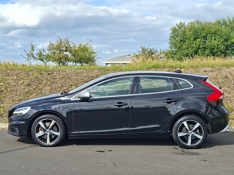 Volvo V40 D4 190 R Design Geartronic Black #4
