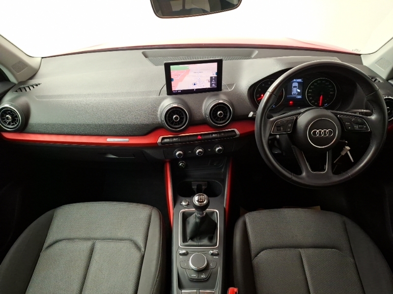 Audi Q2 1.0 Tfsi Sport DF19URY Red #3