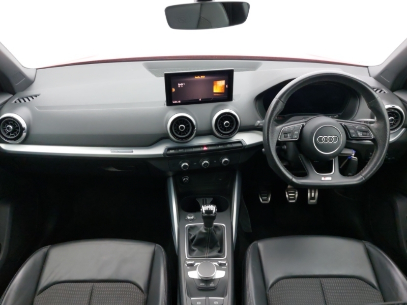 Audi Q2 30 Tfsi Black Edition SB21VYZ Red #3