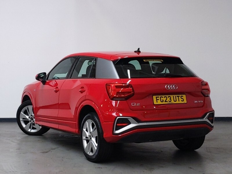 Audi Q2 Technik Black #2