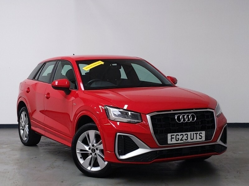 Audi Q2 Technik Black #1