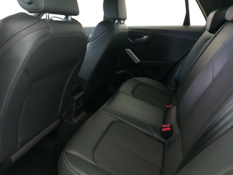 Audi Q2 Technik Red #6