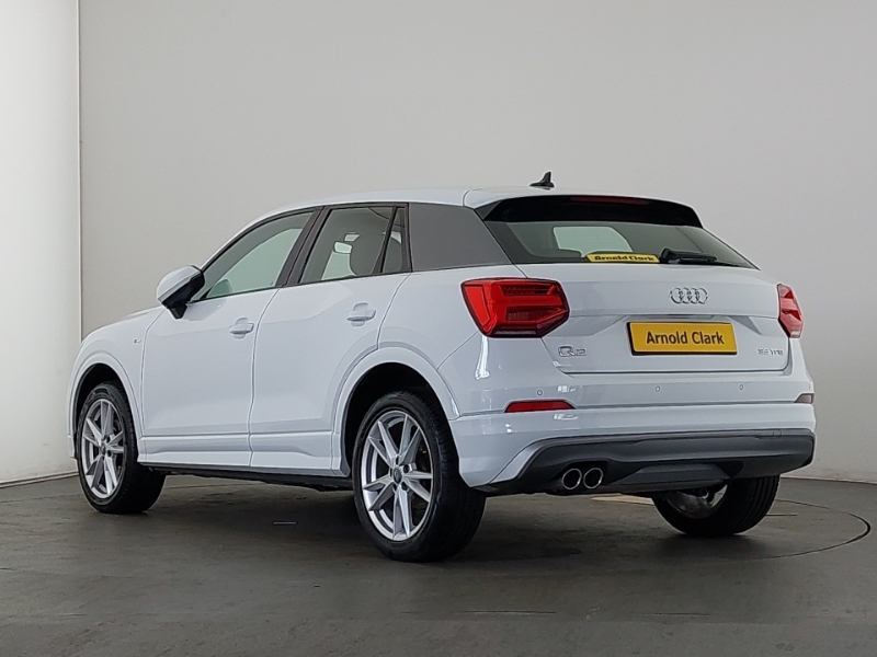 Audi Q2 Technik Red #2
