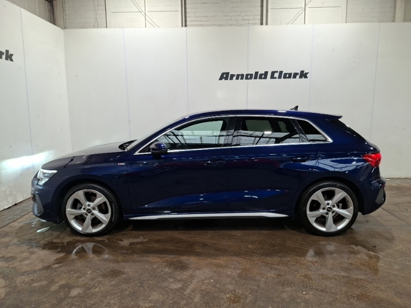 Audi A3 30 Tfsi S Line YA23MWV Blue #4