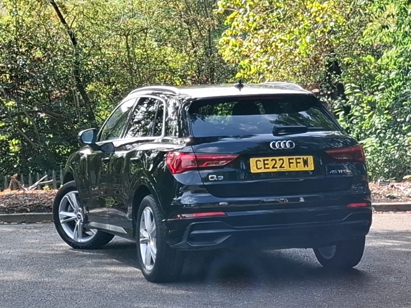 Audi Q3 45 Tfsi E S Line S Tronic Comfortsound Pack Black #2