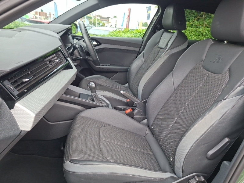Audi A1 25 Tfsi Black Edition S Tronic AO25YGD Green #5