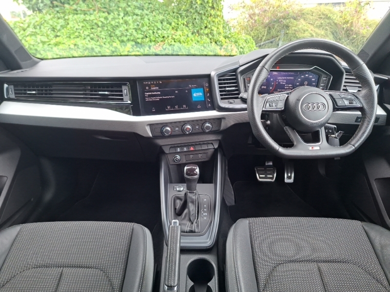 Audi A1 25 Tfsi Black Edition S Tronic AO25YGD Green #3
