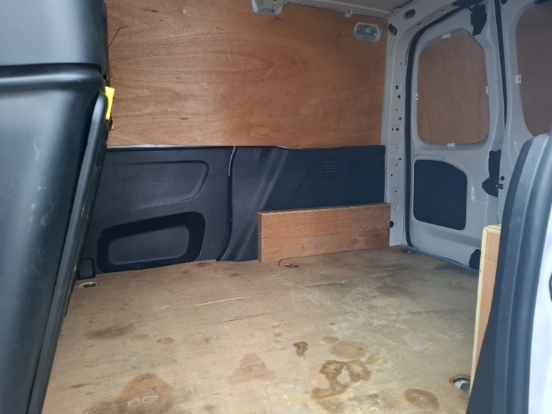 Citroen Berlingo 1.5 Bluehdi 650Kg Enterprise Ed 100Ps 6 Spd Ss White #6