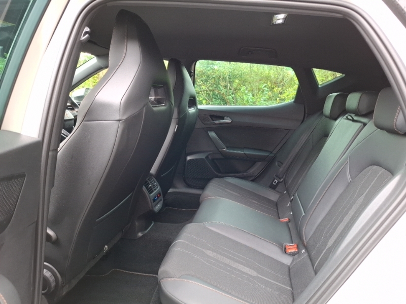 Cupra Leon 1.4 Ehybrid Vz2 Dsg White #6