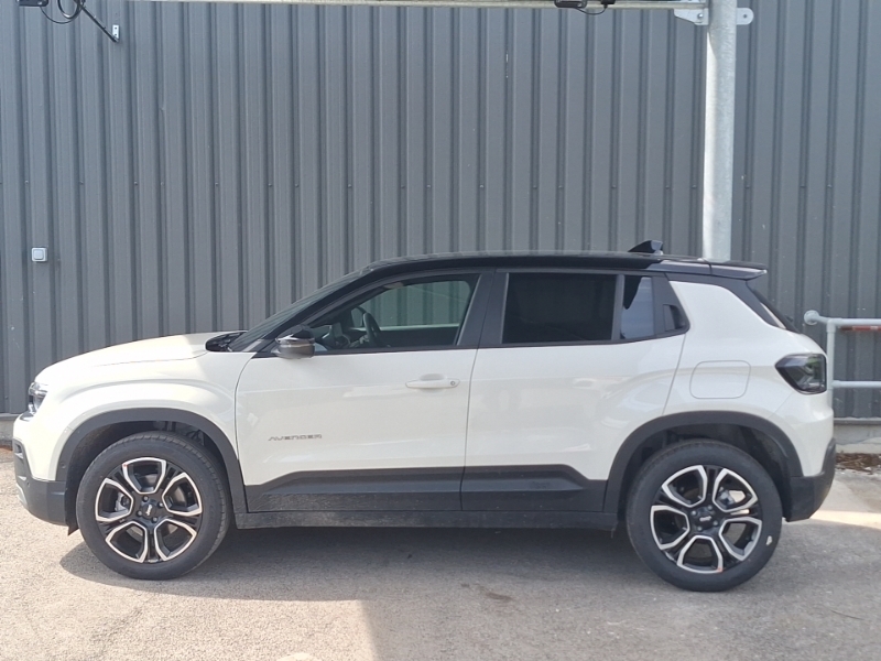 Jeep Avenger 1.2 E-hybrid Summit Dct Black #4