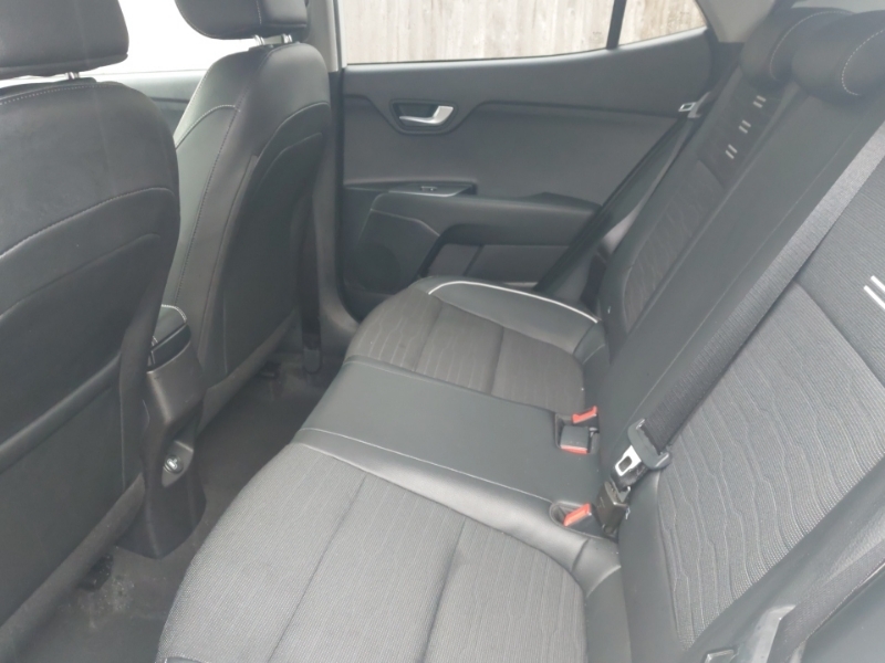Kia Stonic 1.0T Gdi 48V Gt-line S Dct White #6