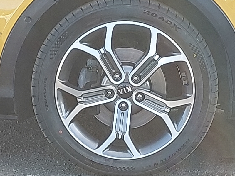 Kia Xceed 2 White #19