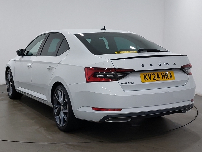 Skoda Superb 1.5 Tsi Sport Line Plus Dsg White #2