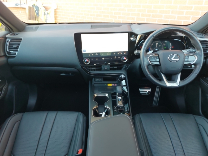 Lexus NX 450H 2.5 F-sport E-cvt Premium Plus Pack Red #3