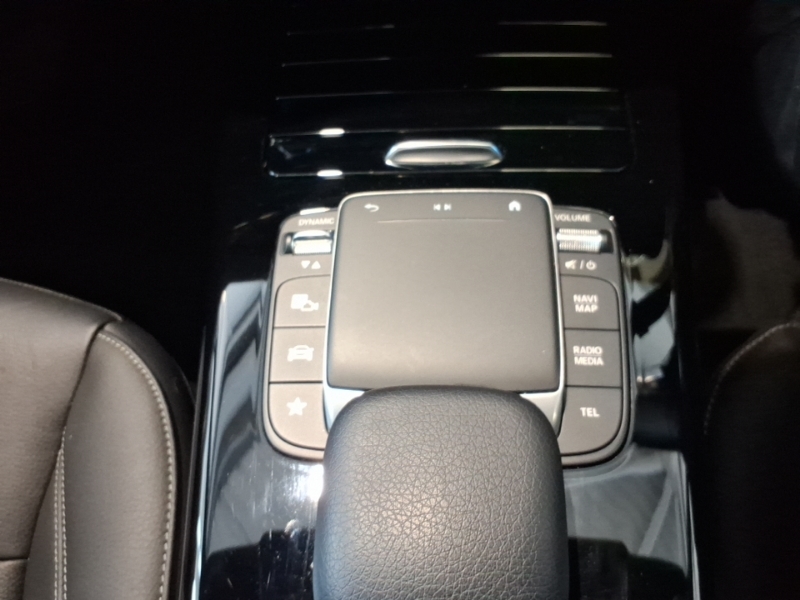 Mercedes-Benz CLA Class Cla 220D Amg Line Premium Plus Tip White #16
