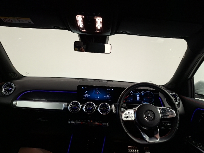 Mercedes-Benz GLB Class Glb 200 Amg Line Executive 7G-tronic White #3