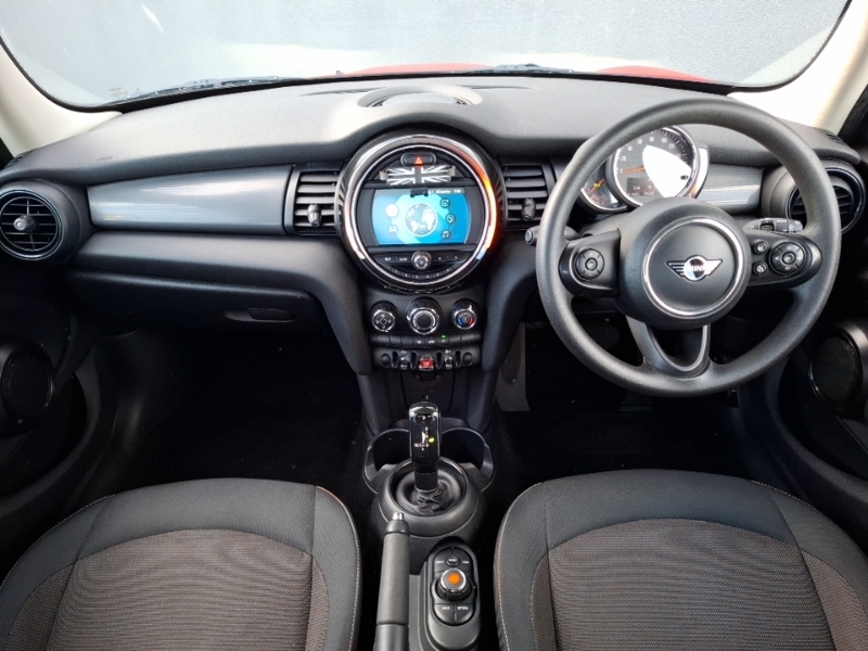 Mini Hatch 1.5 Cooper Classic II GY69AHL Red #3