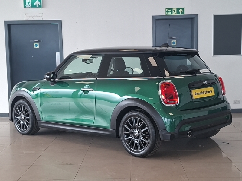 Mini Hatch 1.5 Cooper Classic SE73RKN Green #2