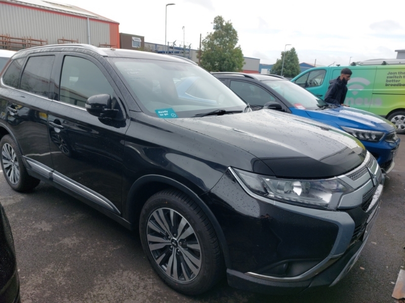 Mitsubishi Outlander 2.0 Design Cvt Black