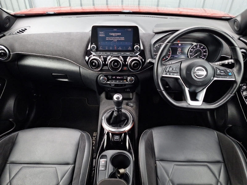 Nissan Juke 1.0 Dig-t Tekna Red #3
