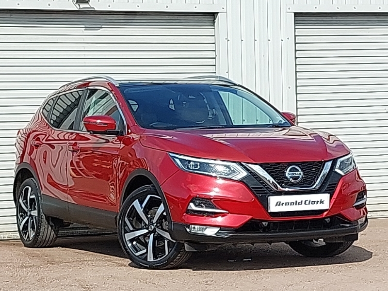 Nissan Qashqai 1.3 Dig-t Tekna Red