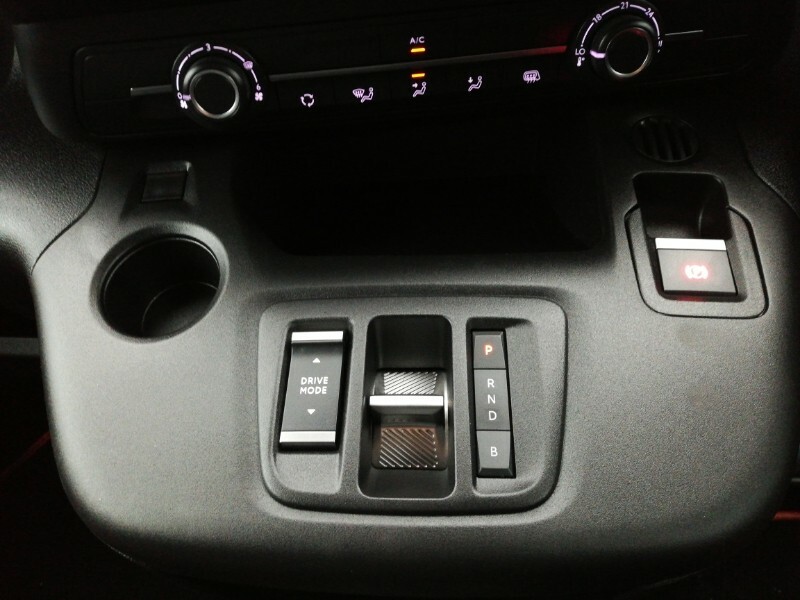 Peugeot E-Partner Combi White #13